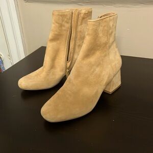Steve Madden suede ankle boots size 6 brand new